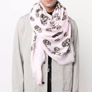 ALEXANDER MCQUEEN Lt. Pink Skull Scarf - NEW